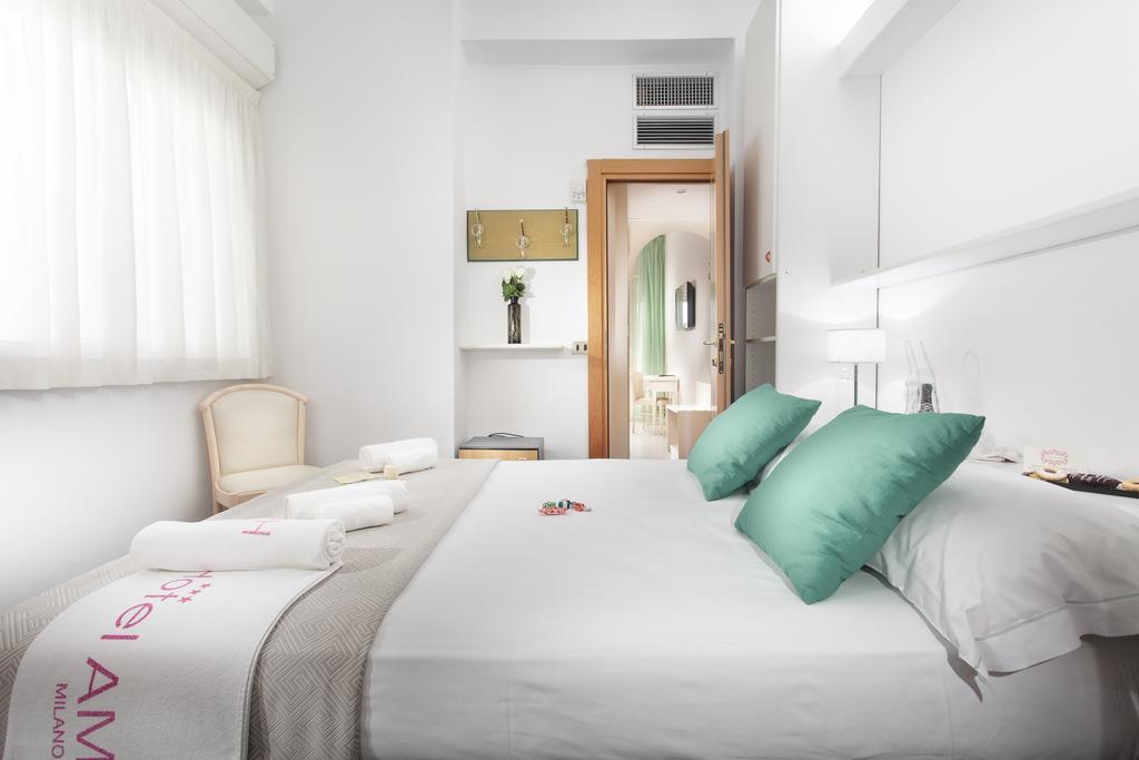 Hotel Ambra Мілано-Маріттіма Екстер'єр фото