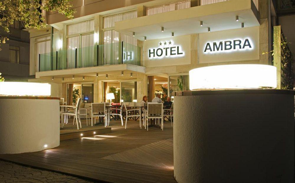 Hotel Ambra Мілано-Маріттіма Екстер'єр фото