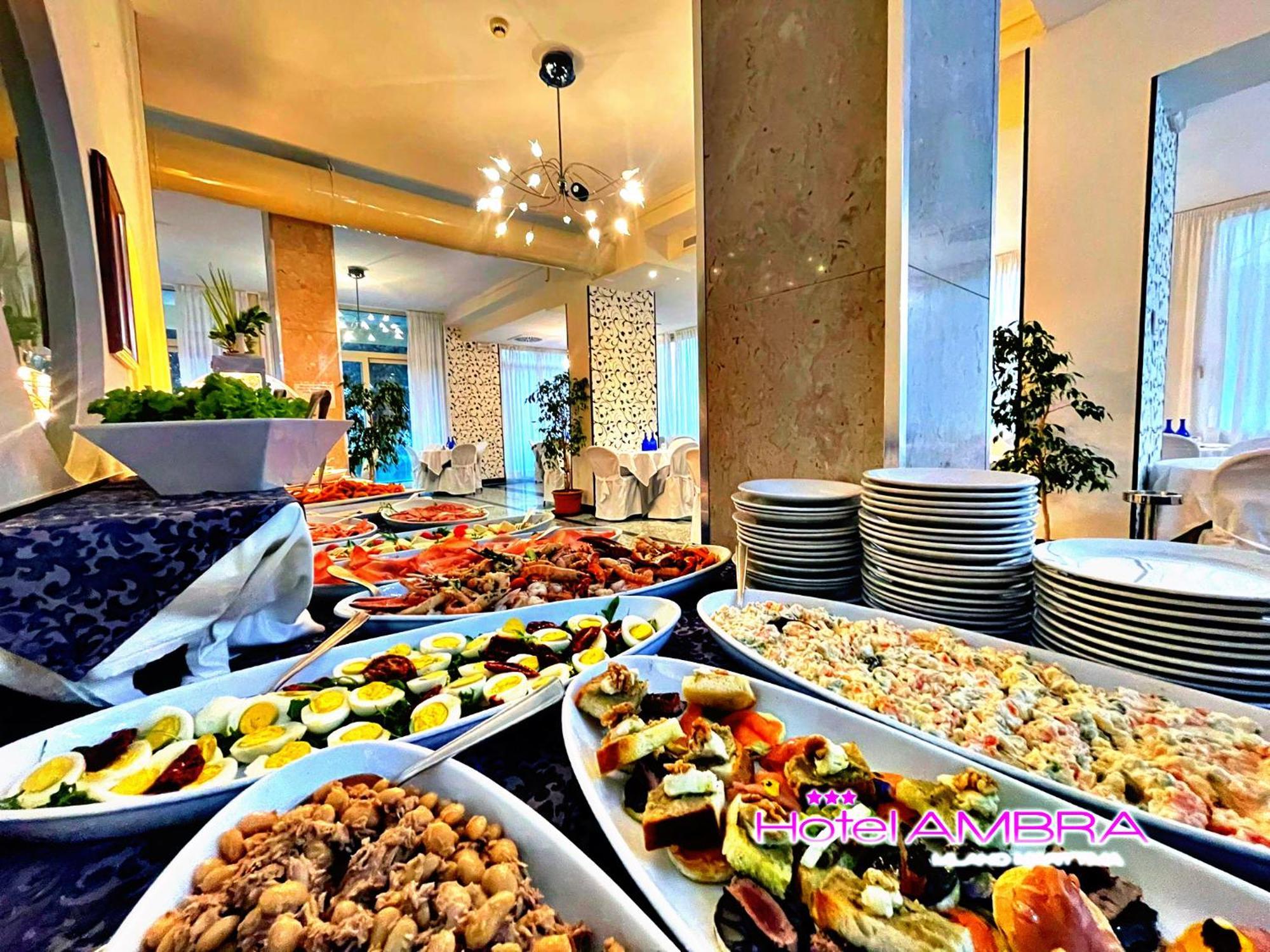 Hotel Ambra Мілано-Маріттіма Екстер'єр фото